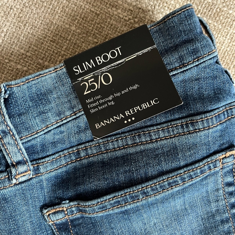 Banana Republic NWT Slim boot jean size 25